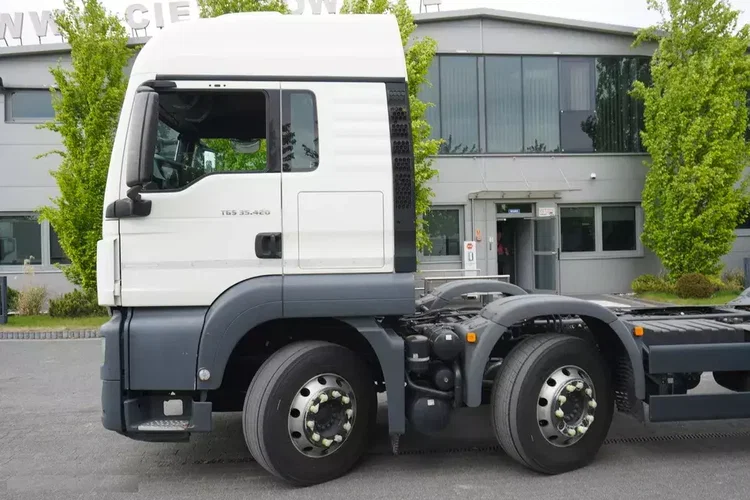 MAN TGS 35.420 8×2 / Rama 6.4 m / 3 osie skrętne / ADR AT / 3 szt. zdjęcie 13