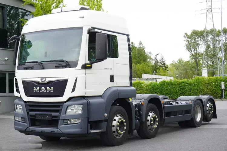 MAN TGS 35.420 8×2 / Rama 6.4 m / 3 osie skrętne / ADR AT / 3 szt. zdjęcie 4