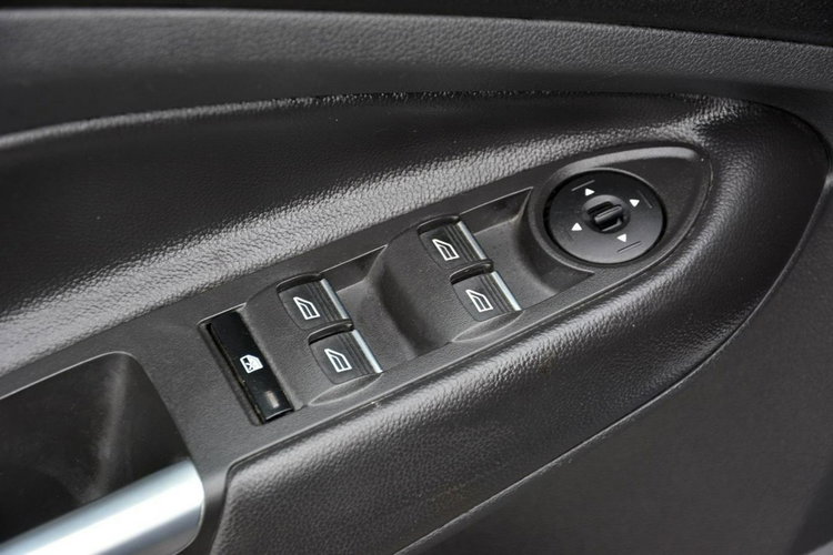 Ford Kuga ST-Line Skóry 4X4 Radar Xenon Ledy Kamera ParkAssist Keyless Alu18 ASO zdjęcie 35