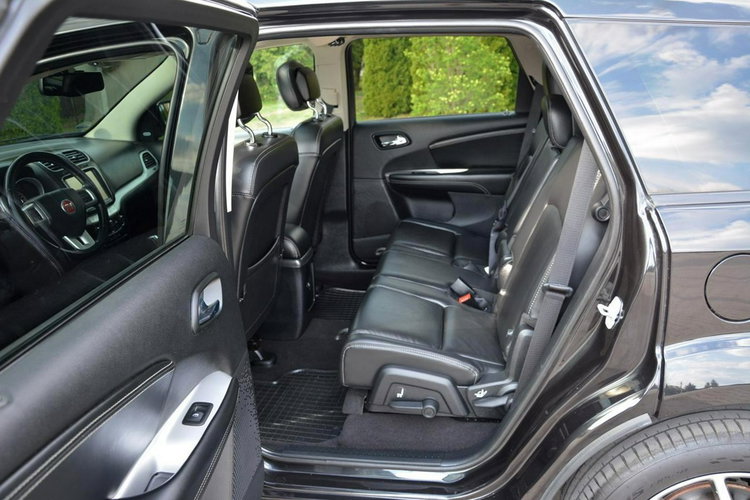 Fiat Freemont 2.0d(170KM) Alpine AWD 7-Foteli Navi Kamera Keyless Go Skóry Alu19" zdjęcie 17