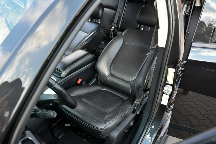 Fiat Freemont 2.0d(170KM) Alpine AWD 7-Foteli Navi Kamera Keyless Go Skóry Alu19" zdjęcie 18