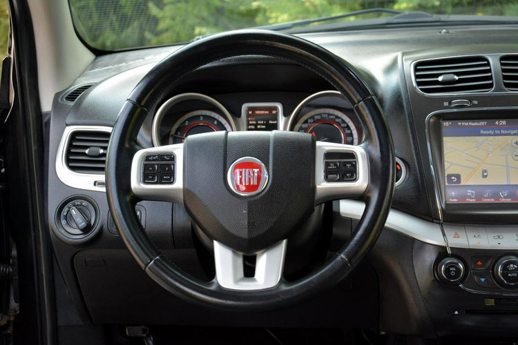 Fiat Freemont 2.0d(170KM) Alpine AWD 7-Foteli Navi Kamera Keyless Go Skóry Alu19" zdjęcie 24
