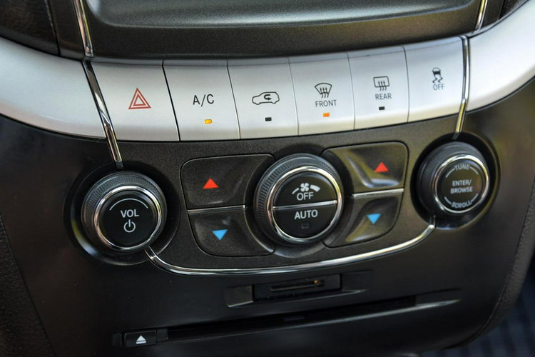Fiat Freemont 2.0d(170KM) Alpine AWD 7-Foteli Navi Kamera Keyless Go Skóry Alu19" zdjęcie 30