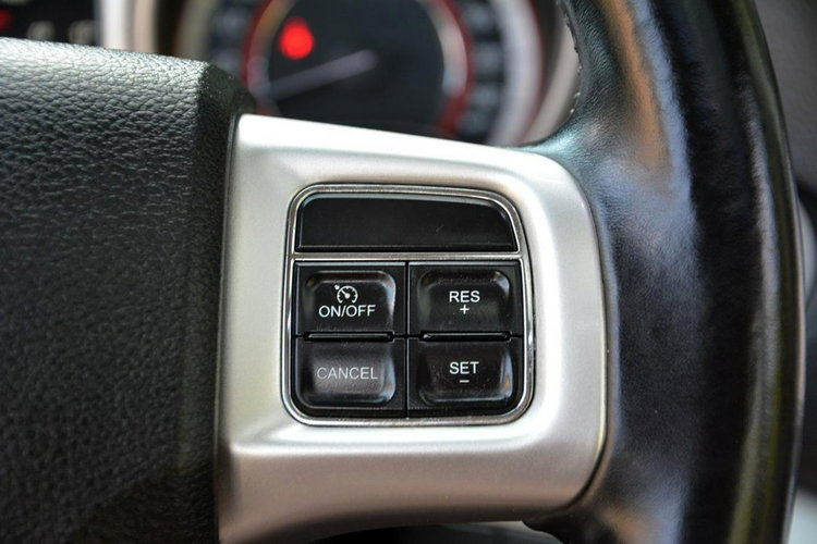 Fiat Freemont 2.0d(170KM) Alpine AWD 7-Foteli Navi Kamera Keyless Go Skóry Alu19" zdjęcie 33
