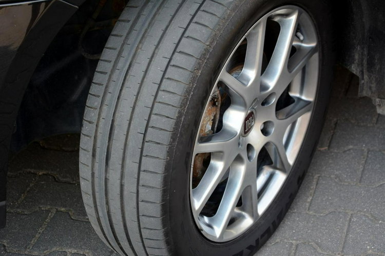 Fiat Freemont 2.0d(170KM) Alpine AWD 7-Foteli Navi Kamera Keyless Go Skóry Alu19" zdjęcie 42