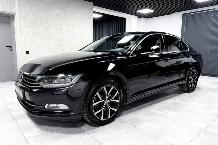 Volkswagen Passat 1.8 TSi 180KM "HIGHLINE"Automat DSG Full LED Apple Car Alu 17 Limuzyna zdjęcie 2
