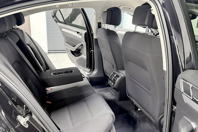 Volkswagen Passat 1.8 TSi 180KM "HIGHLINE"Automat DSG Full LED Apple Car Alu 17 Limuzyna zdjęcie 41
