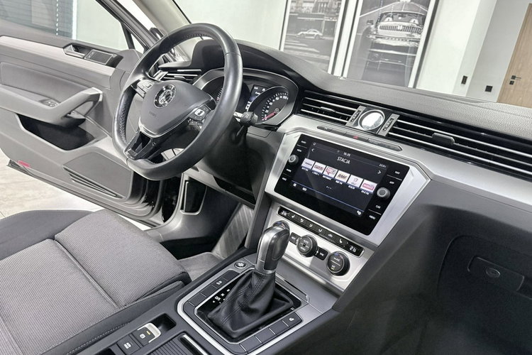 Volkswagen Passat 1.8 TSi 180KM "HIGHLINE"Automat DSG Full LED Apple Car Alu 17 Limuzyna zdjęcie 45