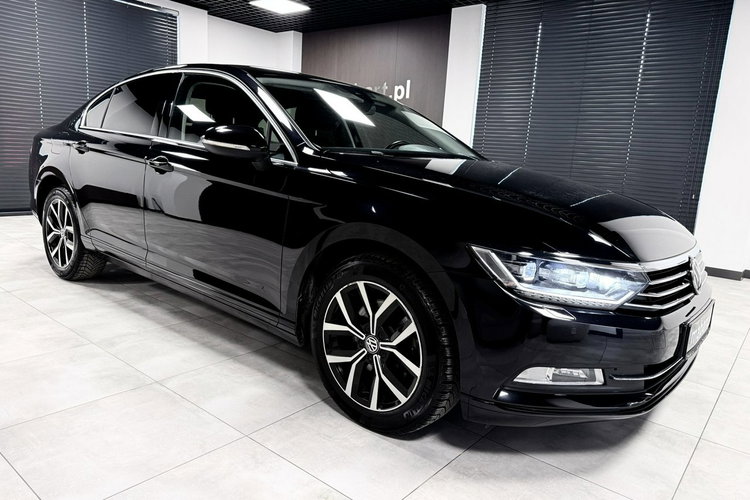 Volkswagen Passat 1.8 TSi 180KM "HIGHLINE"Automat DSG Full LED Apple Car Alu 17 Limuzyna zdjęcie 6