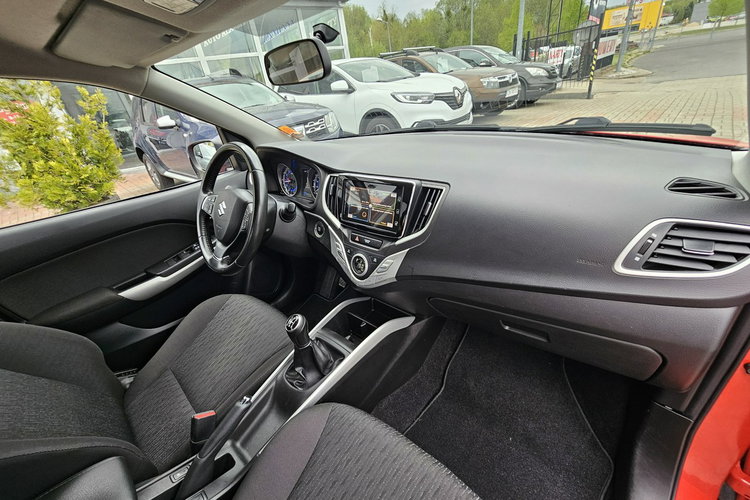 Suzuki Baleno Radar, komendy głosowe, grzane fotele, kontrola pasa ruchu, led zdjęcie 22