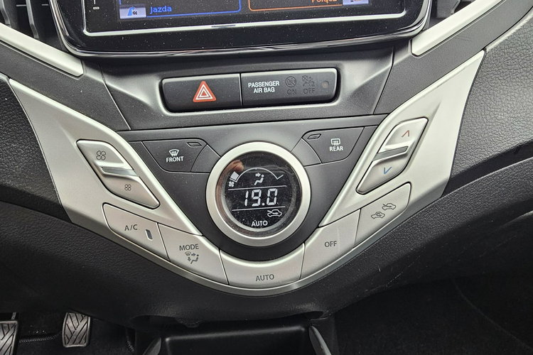 Suzuki Baleno Radar, komendy głosowe, grzane fotele, kontrola pasa ruchu, led zdjęcie 25