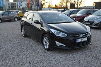 Hyundai i40 Klimatyzacja Kamera Cofania Podgrzewane Fotele Czujniki Parkowania