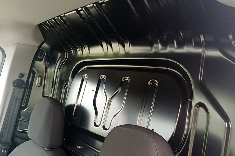 Fiat Doblo Maxi Chłodnia do transportu leków Salon Polska zdjęcie 18