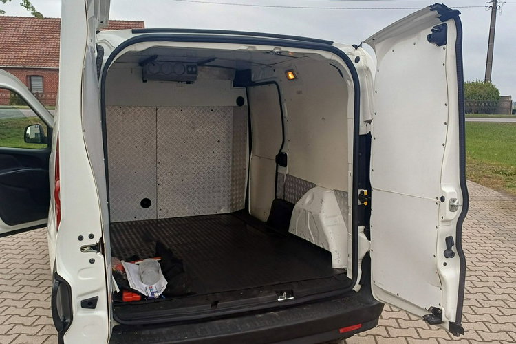 Fiat Doblo Maxi Chłodnia do transportu leków Salon Polska zdjęcie 7
