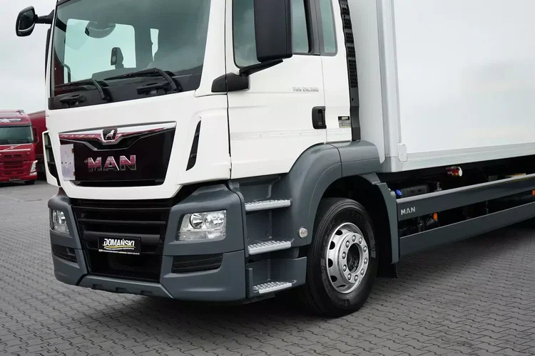MAN TGS / 26.360 / EURO 6 / CHŁODNIA + WINDA zdjęcie 34