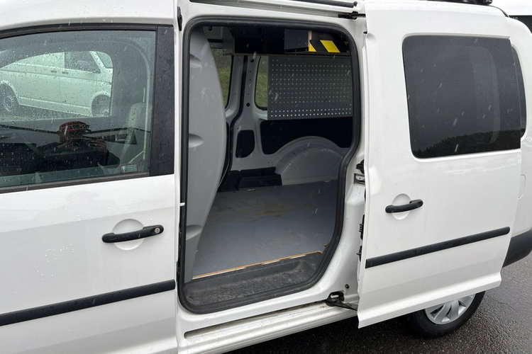 Volkswagen Caddy MAXI 2.0 109KM MPI /2012 r / 46 ty km przebiegu Nowy GAZ/LPG zdjęcie 19