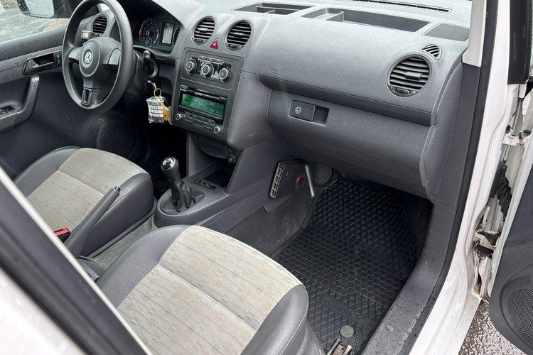 Volkswagen Caddy MAXI 2.0 109KM MPI /2012 r / 46 ty km przebiegu Nowy GAZ/LPG zdjęcie 9