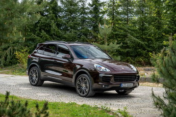 Porsche Cayenne S 4.2 V8 385KM / Sport Chrono Plus / 2kpl kół / Salon PL / Bezwypad / FV