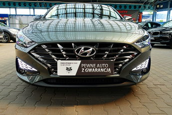 Hyundai i30 FASTBACK AUTOMAT 160KM Navi+Kamera+Led 1WŁ KRAJOWY 100% Bezwypadk F23% 4x2
