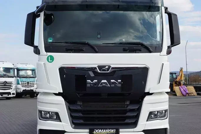 MAN TGX / 26.470 / E 6 / GM / HAKOWIEC HYVA / OŚ SKRĘTNA / RETARDER zdjęcie 15