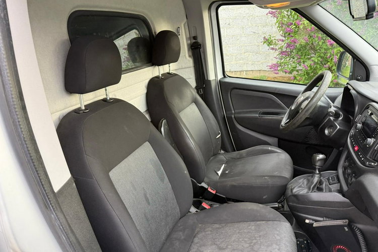 Fiat Doblo Maxi 1.4Tjet 120KM\benzyna /LPG /GAZ/Zarejestrowany zdjęcie 11