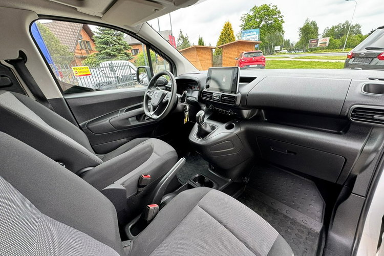 Opel Combo HDI BDB stan zdjęcie 17