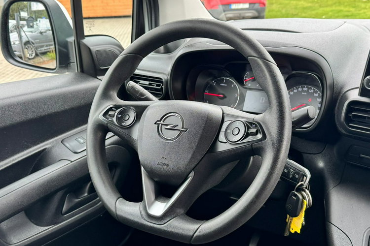 Opel Combo HDI BDB stan zdjęcie 18