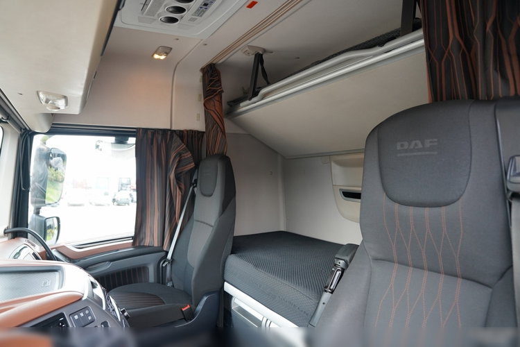DAF XF 480 / SPACE CAB / RETARDER / KLIMA POSTOJOWA /  zdjęcie 24