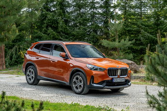 BMW X1 U11 Premium Pack / Dach Panoramiczny / LED / Steptronic / 2022