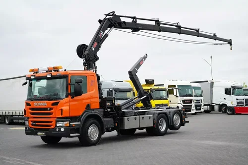 Scania / P 400 / E 5 / 6 X 2 / HDS + HAKOWIEC / HIAB 166 E-5 / PILOT / OŚ SKRĘTNA