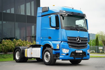 Mercedes Actros