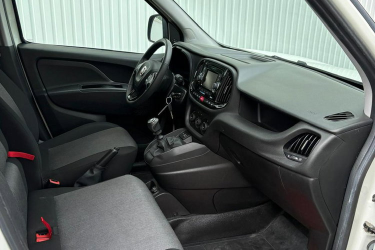 Fiat Doblo 1.4Tjet/120KM /3 osobowy /2021 r/Nowym LPG /przebieg 19 tys km zdjęcie 10