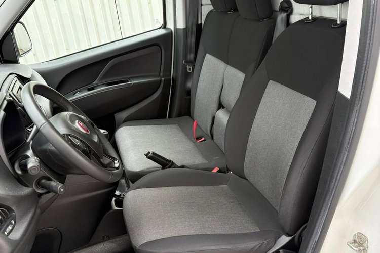 Fiat Doblo 1.4Tjet/120KM /3 osobowy /2021 r/Nowym LPG /przebieg 19 tys km zdjęcie 9
