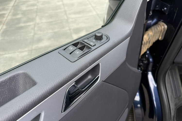 Volkswagen Multivan Highline DSG 4-motion zdjęcie 21