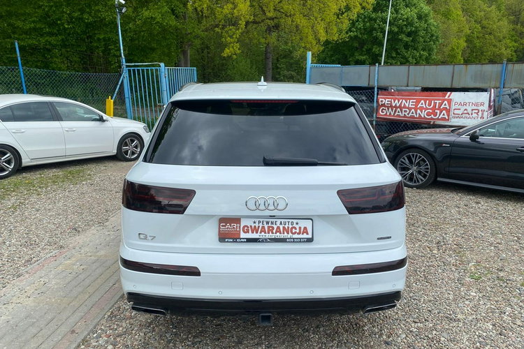 Audi Q7 2.0 tfsi Quattro 7 os. Panorama skóry ledy Navi kamera 1. Rok gwarancj zdjęcie 13
