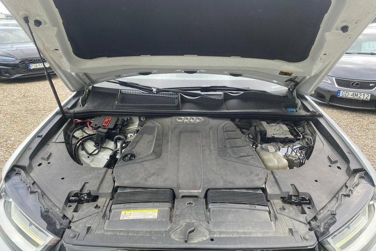 Audi Q7 2.0 tfsi Quattro 7 os. Panorama skóry ledy Navi kamera 1. Rok gwarancj zdjęcie 21