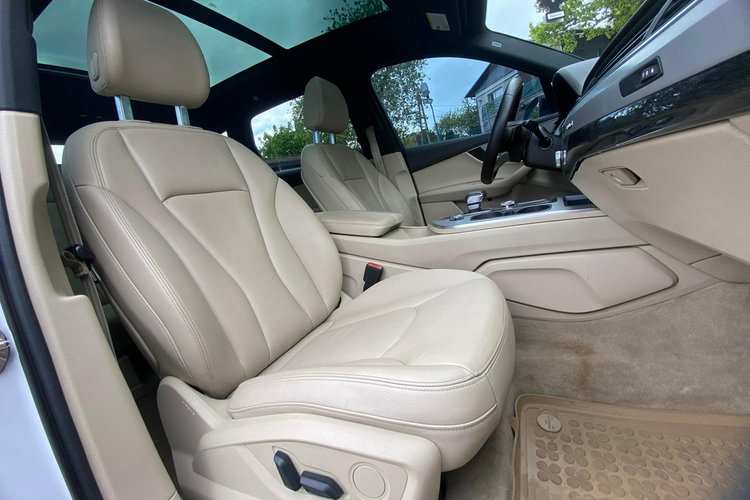Audi Q7 2.0 tfsi Quattro 7 os. Panorama skóry ledy Navi kamera 1. Rok gwarancj zdjęcie 24