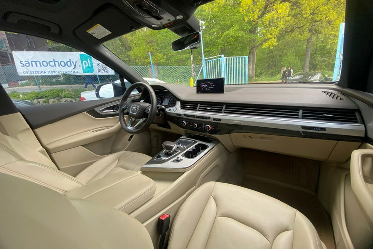 Audi Q7 2.0 tfsi Quattro 7 os. Panorama skóry ledy Navi kamera 1. Rok gwarancj zdjęcie 25