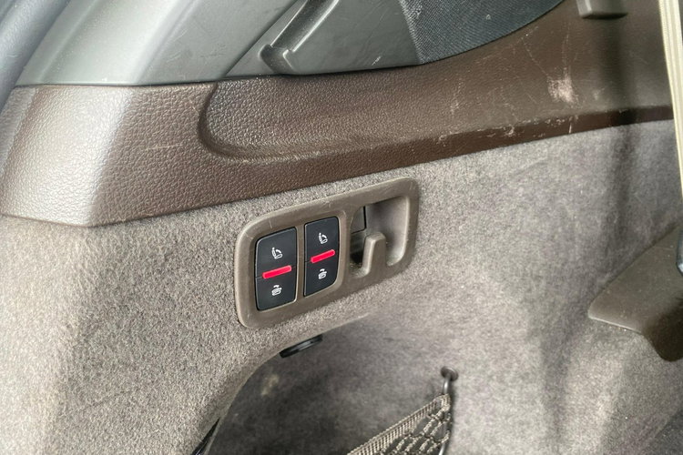 Audi Q7 2.0 tfsi Quattro 7 os. Panorama skóry ledy Navi kamera 1. Rok gwarancj zdjęcie 37