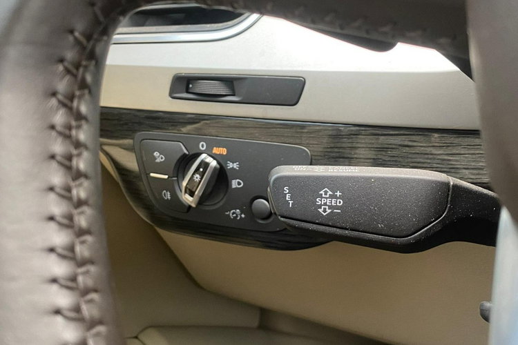 Audi Q7 2.0 tfsi Quattro 7 os. Panorama skóry ledy Navi kamera 1. Rok gwarancj zdjęcie 40