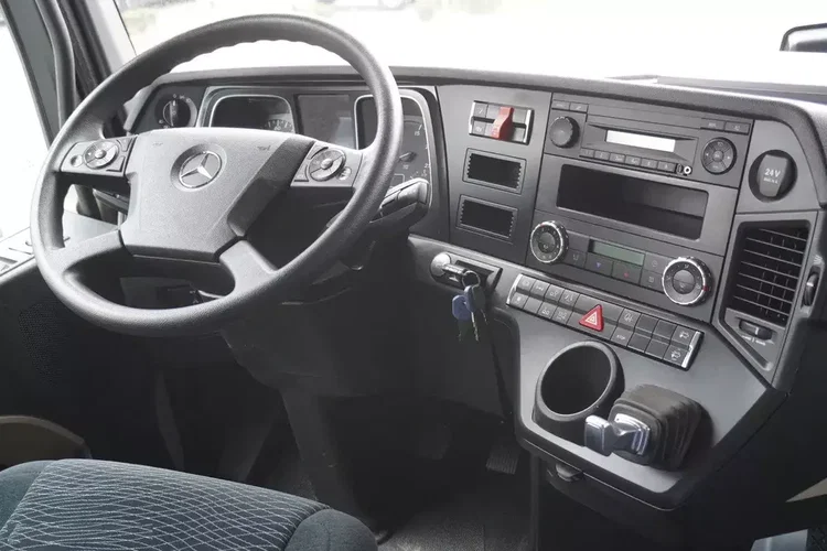 Mercedes Actros 2540 6×2 / 90 tys. km / Kabina 5 siedzeń / Kontener 18 EPAL zdjęcie 14