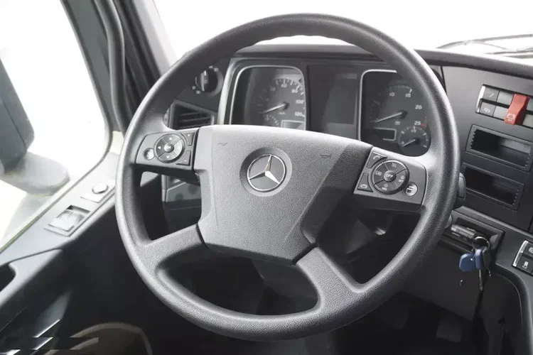 Mercedes Actros 2540 6×2 / 90 tys. km / Kabina 5 siedzeń / Kontener 18 EPAL zdjęcie 15
