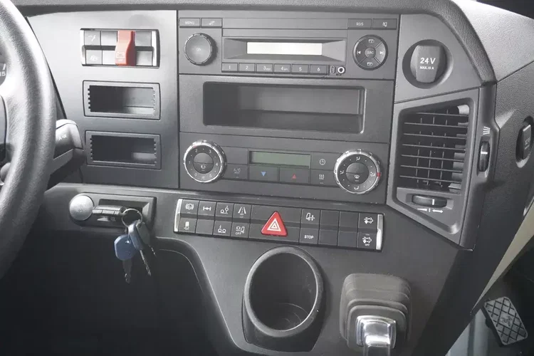 Mercedes Actros 2540 6×2 / 90 tys. km / Kabina 5 siedzeń / Kontener 18 EPAL zdjęcie 16
