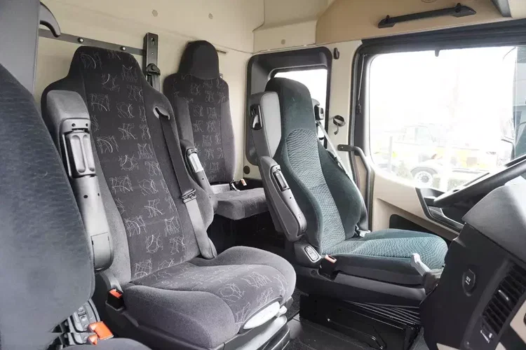 Mercedes Actros 2540 6×2 / 90 tys. km / Kabina 5 siedzeń / Kontener 18 EPAL zdjęcie 17