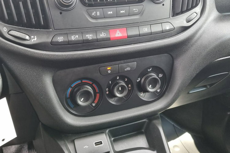 Fiat Doblo 1.4 T-jet 120km L2H1 / Nowy LPG i rozrząd / Klima / Bagażnik dachowy zdjęcie 11