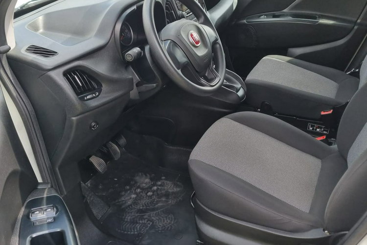 Fiat Doblo 1.4 T-jet 120km L2H1 / Nowy LPG i rozrząd / Klima / Bagażnik dachowy zdjęcie 12