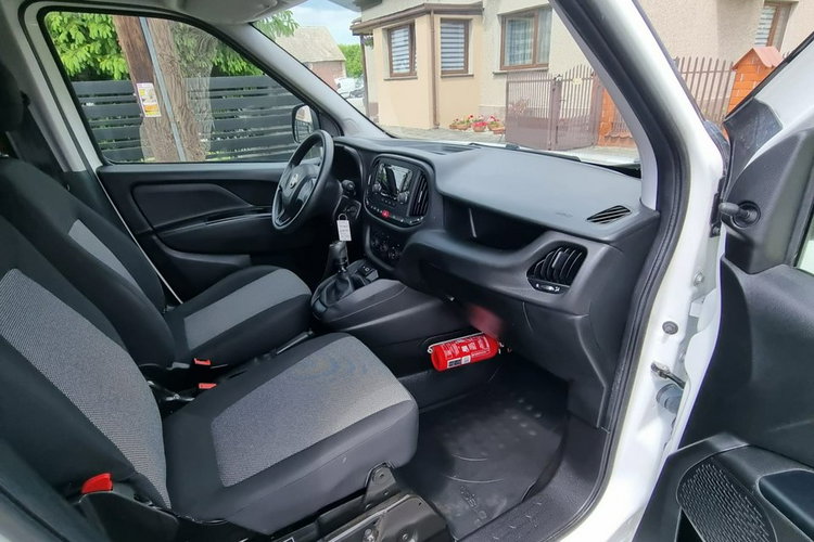Fiat Doblo 1.4 T-jet 120km L2H1 / Nowy LPG i rozrząd / Klima / Bagażnik dachowy zdjęcie 14