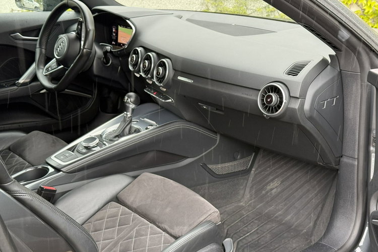 Audi TT zdjęcie 6