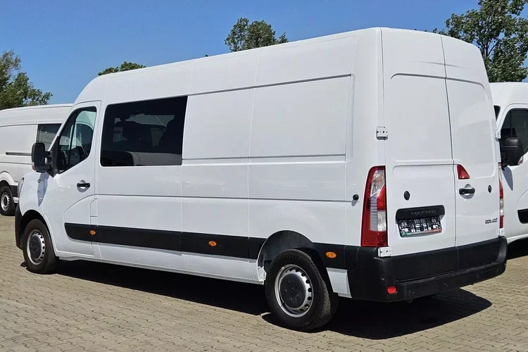Renault Master L3H2 109999zł Netto Brygadówka 7 osób 2.3 dCi/136KM zdjęcie 11
