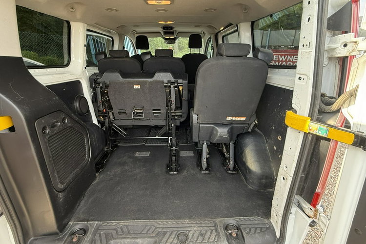 Ford Transit Custom 2.0tdci 8 osobowy ledy stan tech idealny salon PL f-k VAT 1..r.gwaranc zdjęcie 8